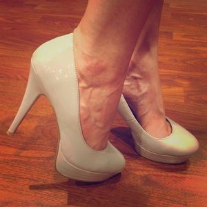 LC Lauren Conrad Platform Heels, soft gray, size 9